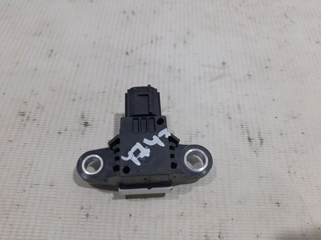 Датчик AIRBAG передній 988363TA8A NISSAN