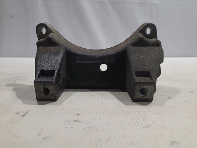 Кріплення подушки коробки передач A1402421340 MERCEDES