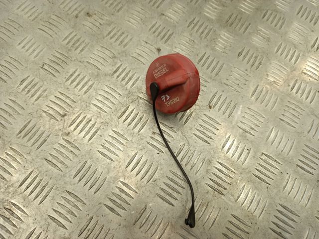 Пробка паливного бака A1644700130 MERCEDES