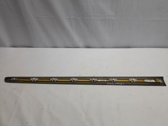 Кріплення бампера переднього A1646905262 MERCEDES