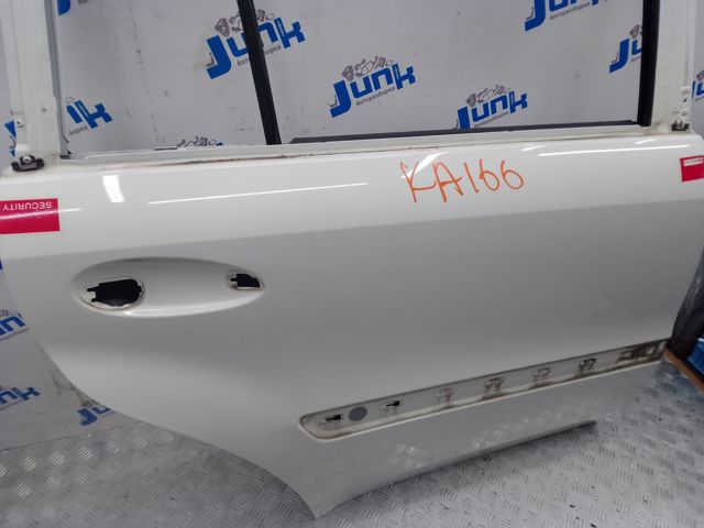 Двері пасажирські задні праві A1647300405 MERCEDES