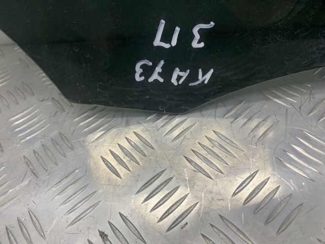 Скло заднє праве A1647350810 MERCEDES