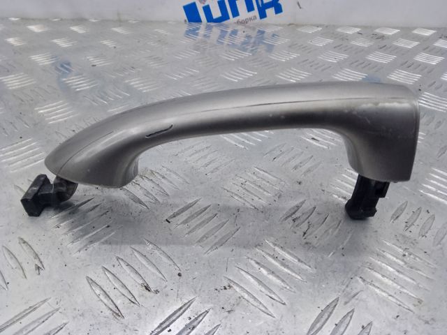 Ручка передніх дверей зовнішня, права A16476602019723 MERCEDES