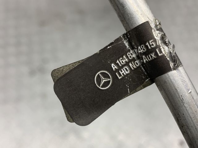 Шланг кондиціонера, від радіатора до випарника A1648304815 MERCEDES