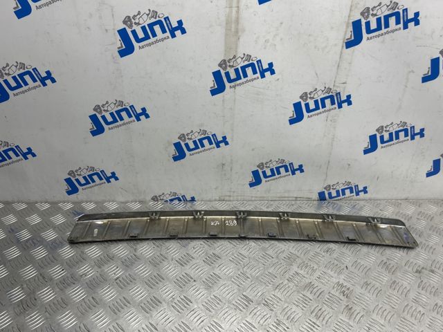 Накладка бампера заднього, верхня захисна A1648840190 MERCEDES