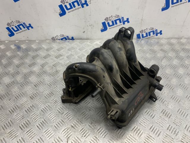 Колектор впускний A1661410301 MERCEDES
