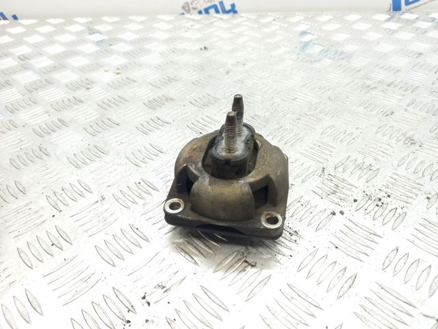 Подушка КПП A1662400618 MERCEDES