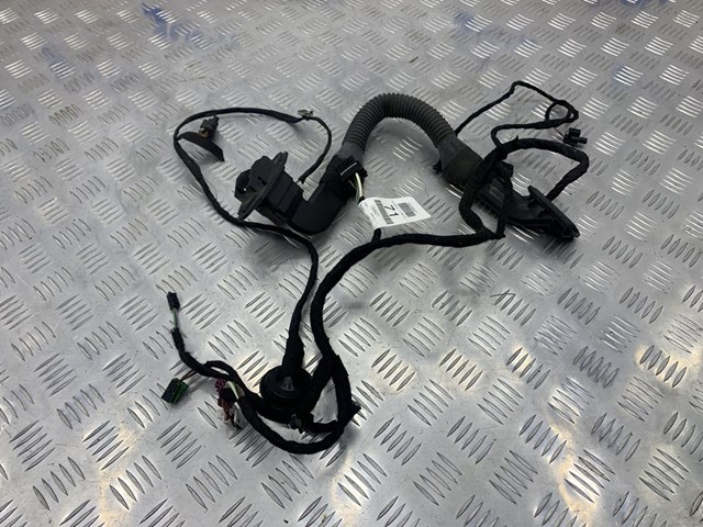 Електропроводка задніх дверей A1664408232 MERCEDES