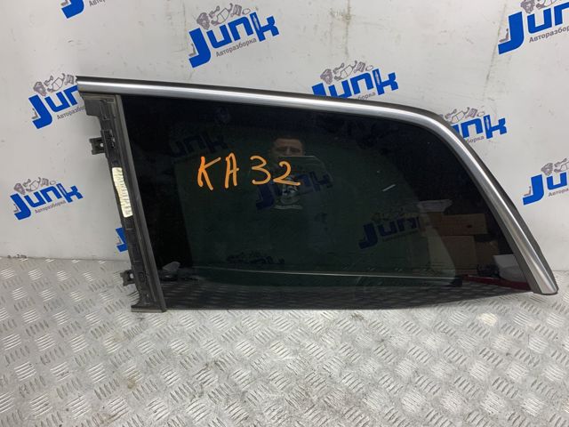 Кватирка дверей трикутник, задньої, лівої A1666706000 MERCEDES