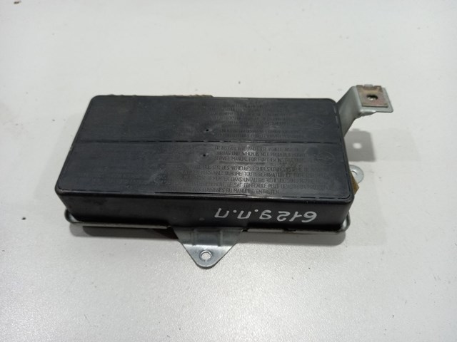Подушка безпеки, передній, правих дверей ейрбег A1688600205 MERCEDES