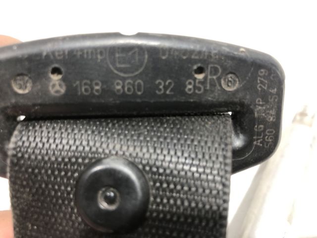 Ремені безпеки A1688603285 MERCEDES