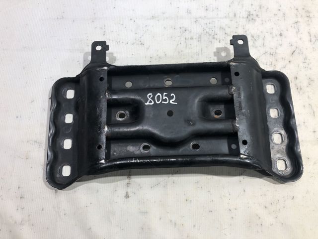Кріплення коробки передач A2042400002 MERCEDES