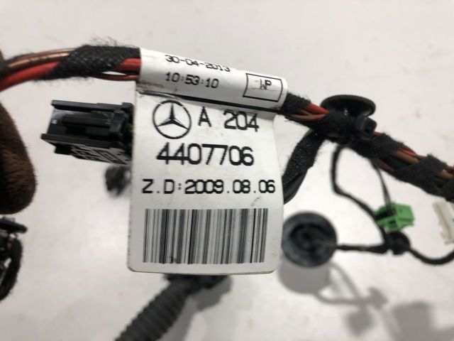 Джгут проводів задніх дверей A2044407706 MERCEDES