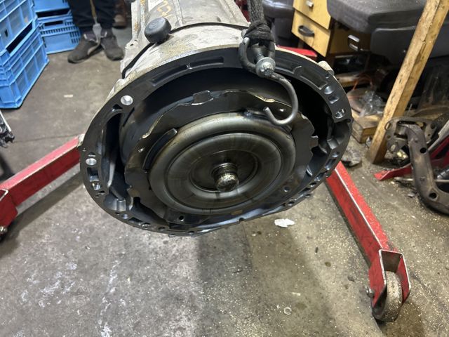 Безступнева трансмісія A2052704502 MERCEDES