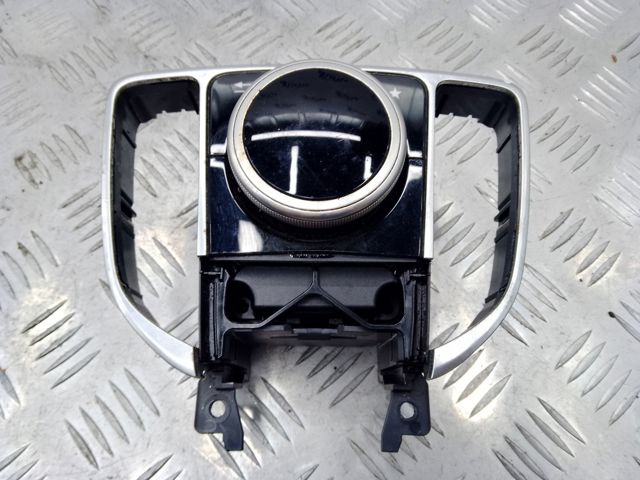 Блок кнопок центральної консолі A2059005915 MERCEDES