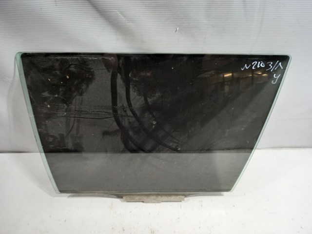 Зеленое стекло двери задней левое (универсал) для mercedes benz w210 e-klasse 2000-2002 A2107300518