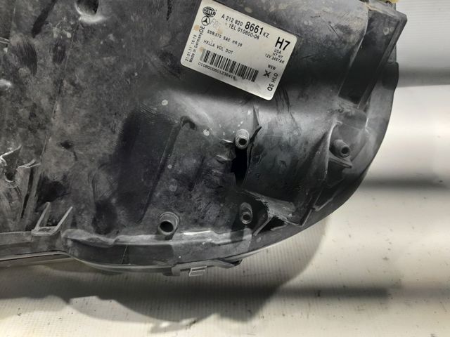 Фара правая A2128208661 MERCEDES