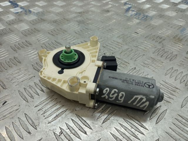 Двигун склопідіймача двері передньої, лівої A2218202742 MERCEDES
