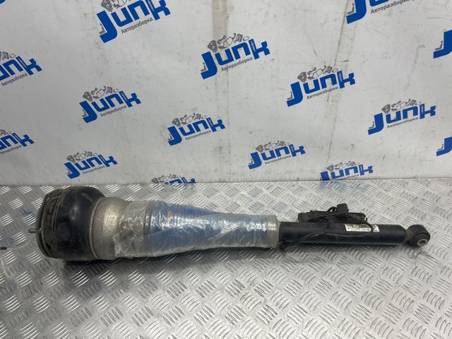 Стійка задня, ліва A2223200313 MERCEDES