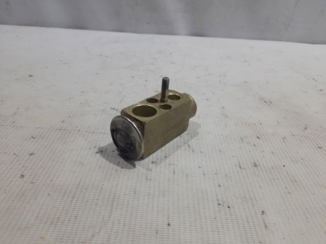 Клапан TRV, кондиціонера A2308300184 MERCEDES
