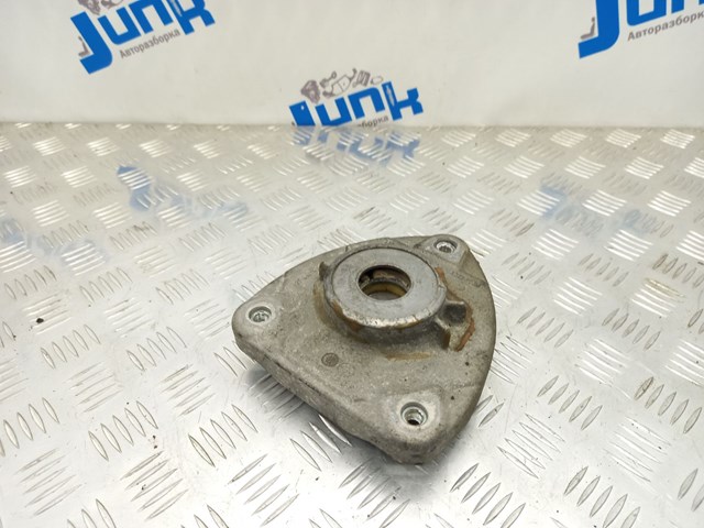 Кріплення переднього амортизатора A2463230020 MERCEDES