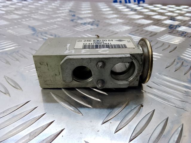 Клапан TRV, кондиціонера A2468300084 MERCEDES
