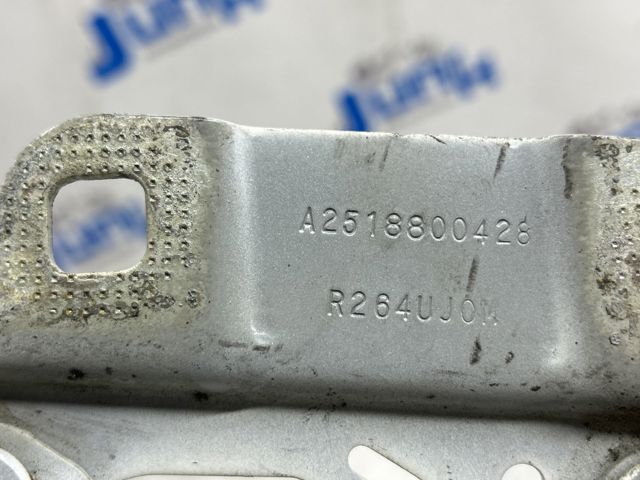 Завіса капота права A2518800428 MERCEDES