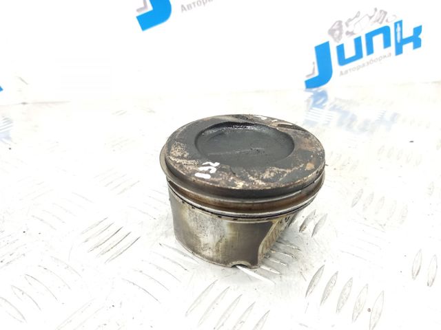 Поршень в комплекті на 1 циліндр, STD A2780302317 MERCEDES