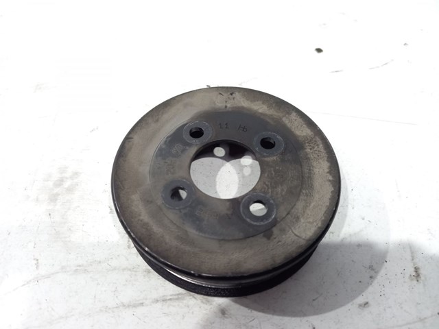 Шків водяного насоса A6682020011 MERCEDES
