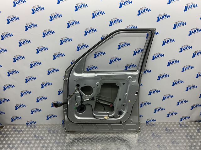 Пасажирські передні двері BDA790080 LAND ROVER