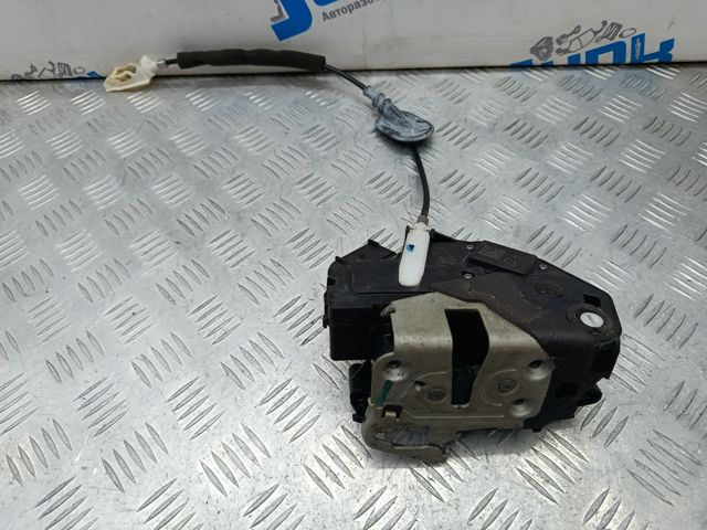 Замок задніх дверей, правих BE8Z5426412B FORD