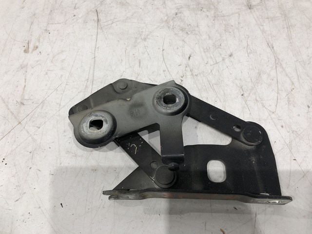 Петля капота, права BKB760080 LAND ROVER
