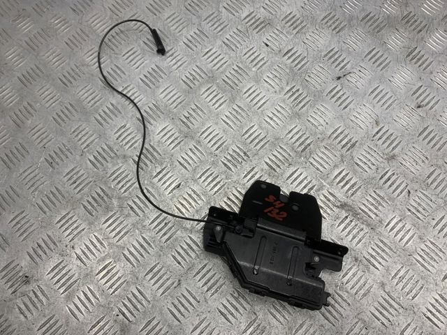 Замок багажника CWC500010 LAND ROVER