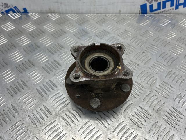 Маточина задня D10H2615X MAZDA