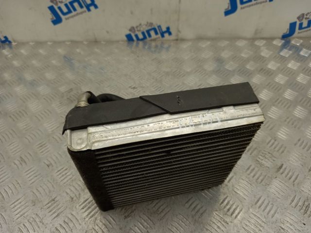 Випарник DB5Z18C424D FORD