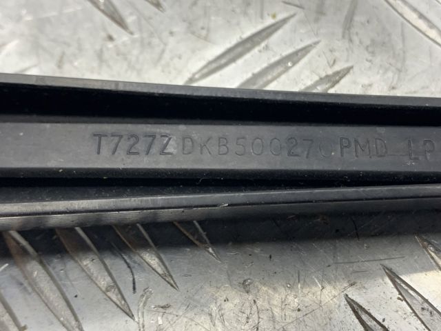 Важіль-поводок двірника лобового скла DKB500270PMD LAND ROVER