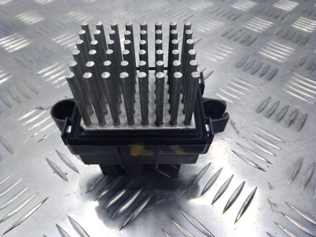 Резистор (сопротивление) вентилятора для ford fusion mk5 (2015-2021) G3GZ19E624A