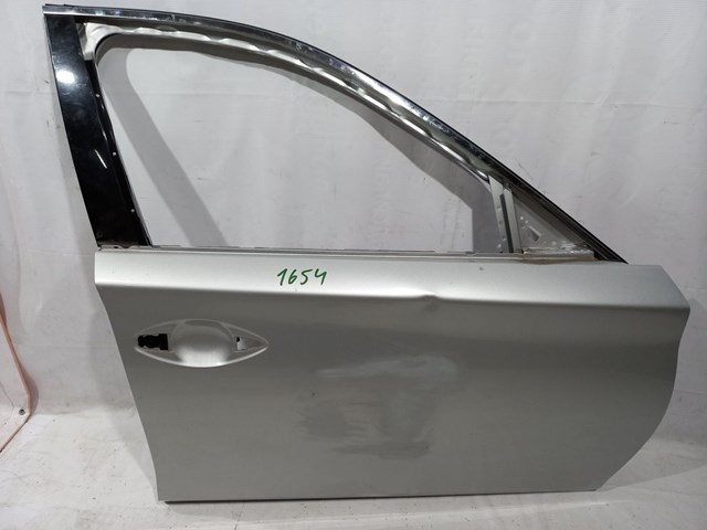 Пасажирські передні двері H010M4GAMA NISSAN