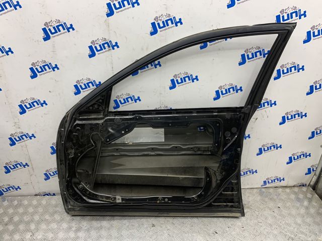 Пасажирські передні двері H010MJK6AB NISSAN