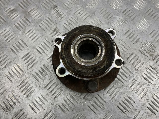 Маточина колеса передня KD353304XF MAZDA