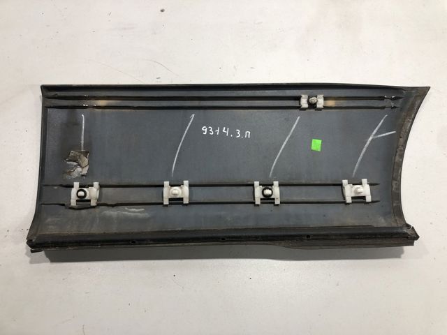 Молдинг задніх правих дверей, нижній LR006219 LAND ROVER