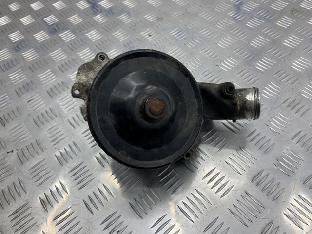 Насос охолодження LR010801 LAND ROVER