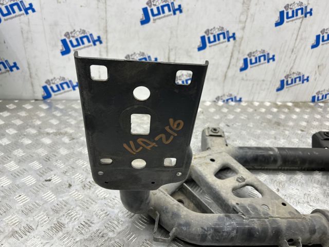 Рамка радіатора нижня LR016868 LAND ROVER