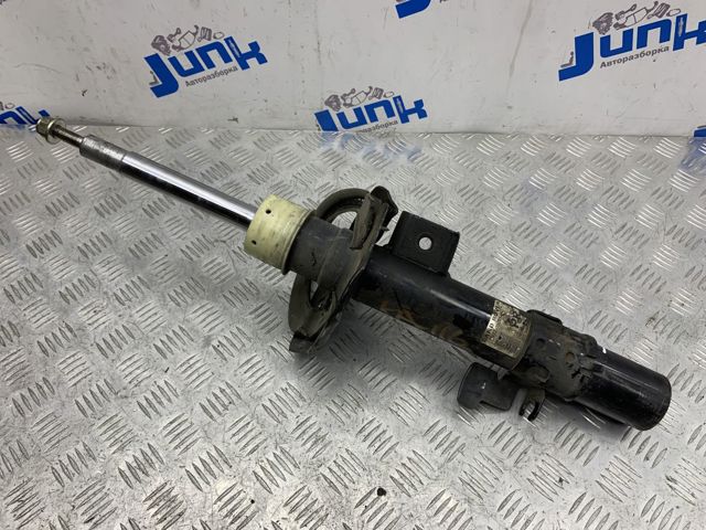 Стійка передня права LR024442 LAND ROVER