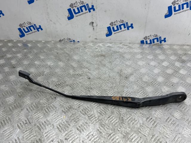 Важіль двірника LR025118 LAND ROVER