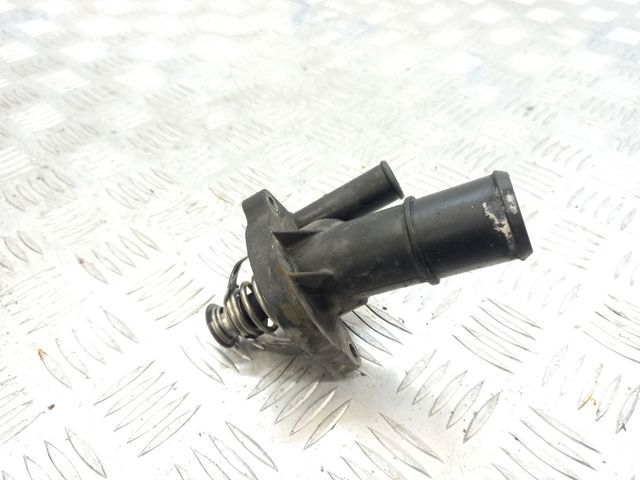 Корпус термостата в зборі LR027158 LAND ROVER