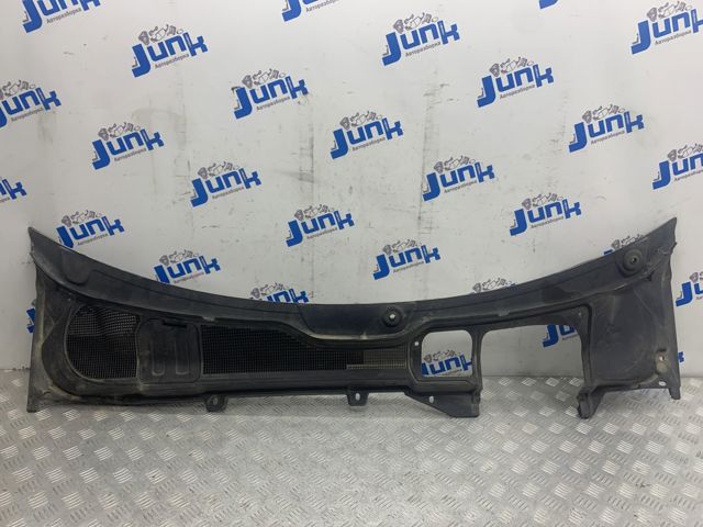 Водостік лобового скла, жабо LR027199 LAND ROVER