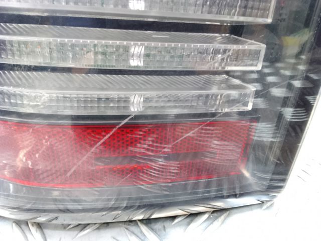 Задня ліва фара LR034239 LAND ROVER