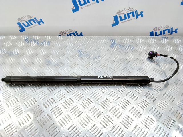 Амортизатор двері задньої LR034399 LAND ROVER