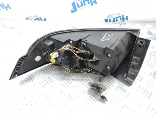 Задня ліва фара LR037711 LAND ROVER